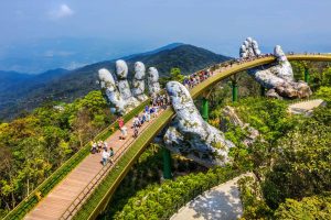 Ba na hills, "Руки бога", Дананг